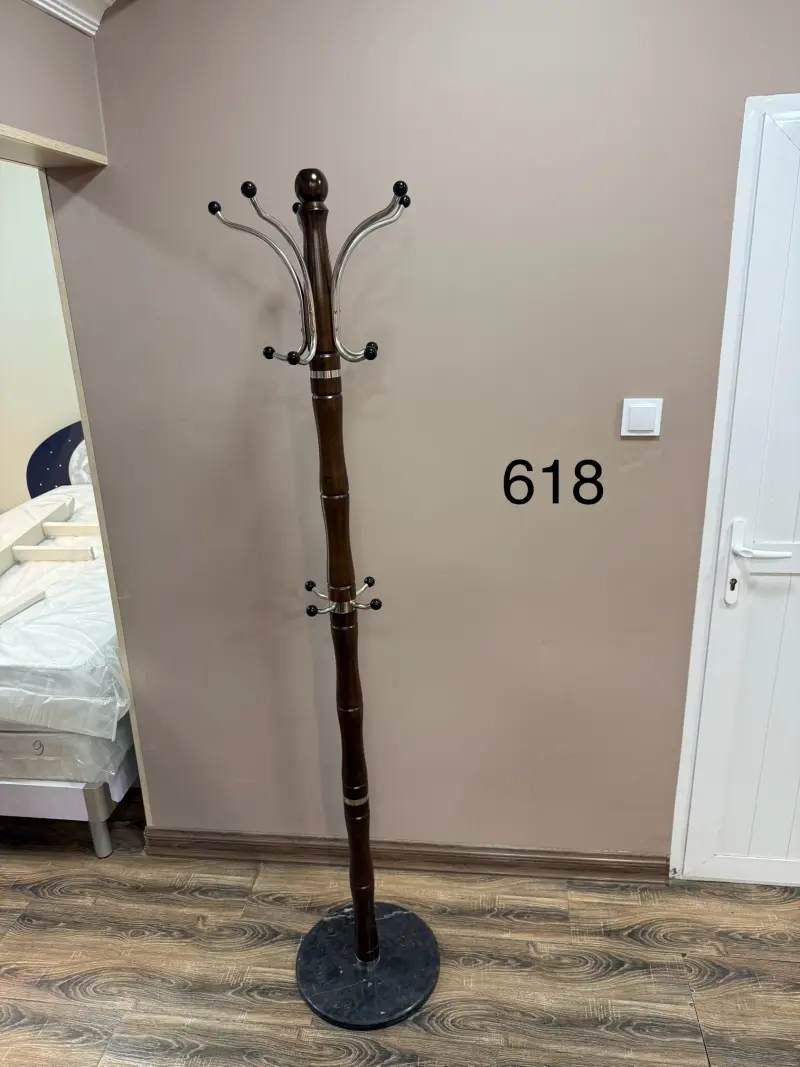618 | Hangers