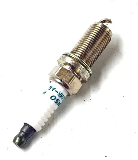DENSO EC22HPR-D7 | Spark Plug Toyota/Lexus OEM 9091901295