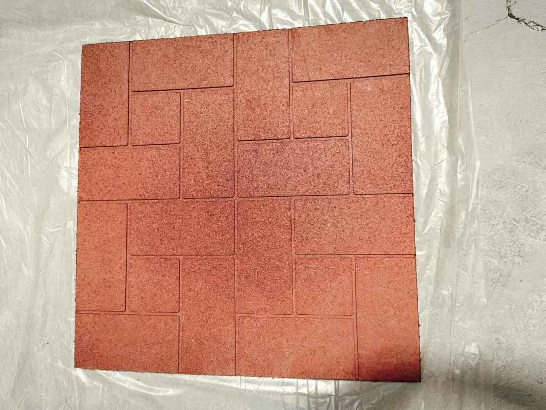 Galkynysh plastik 1.50 × 1.20 | Rubber Tile
