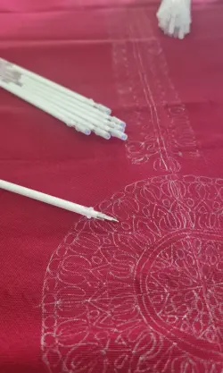 Ak ruçkanyň sterženi (ýaka çyzmak üçin)